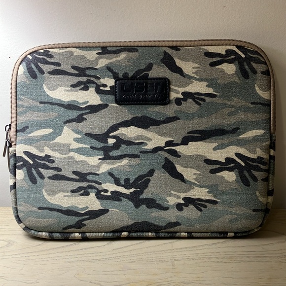 Lissen Other - 13x9 inch foam padded fleece lined canvas laptop protective bag